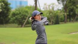 Tina Kong swinging in the windy start of The Southern Junior in round one